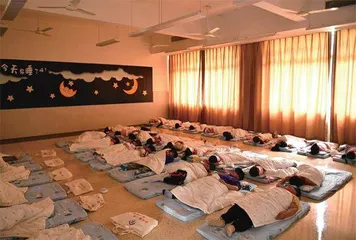 关注中小学生睡眠健康