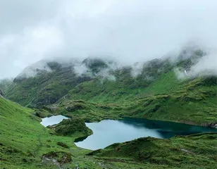 南姐洛：“网红秘境”还是“野景区”？0