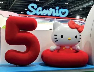 Hello Kitty 50岁：“猫女孩”如何风靡世界