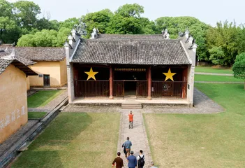 江西瑞金迎来红色旅游热2