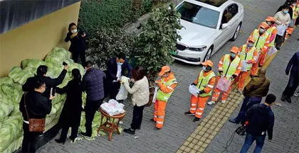 多地蔬菜滞销，“堵”在哪儿？