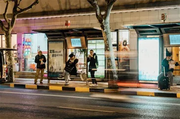 常规线路:客流在哪，车流向哪