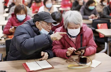 智能手机“补习班”里的“老学生”