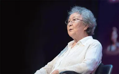 沈安娜之女华克放母亲一辈子甘当无名英雄