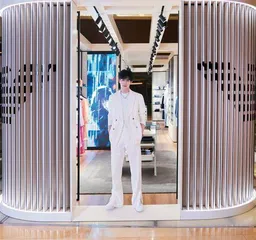 Emporio Armani 2023 春夏系列限时店登陆广州