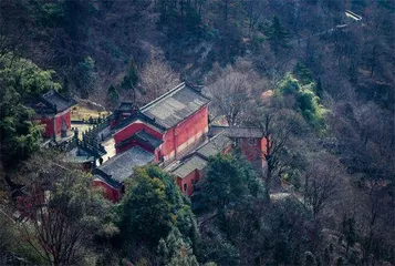 武当山古建筑群：天开宫阙青冥阔2