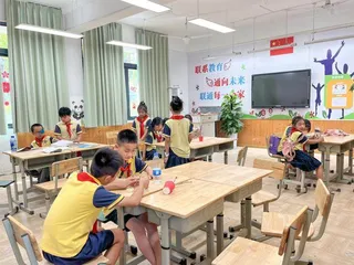 走进南充之江小学,看二十年山海情谊2