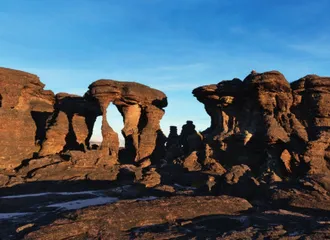 桌山 绝顶之上无尖峰0