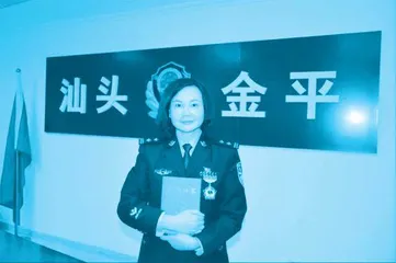 警花李小燕：奋战禁毒一线，只为“天下无毒”7