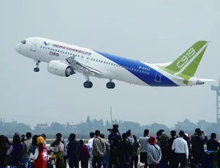 C919量产型首飞成功 商业运营临近6