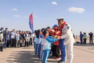 “争做新时代好队员”少先队员与载人航天面对面活动在中国酒泉卫星发射中心圆满举行（上）5