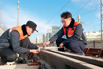 新春走基层：守护春运路的大学毕业生1