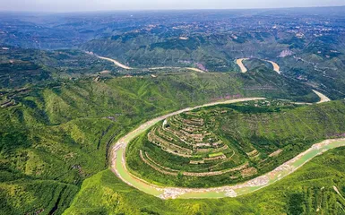 八百里秦川