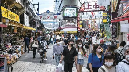 房价大涨，苦了日本小镇青年