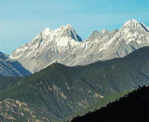 来自怒江的邀请在雪山和雪山之间