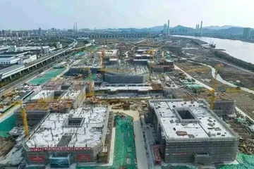 从穷小子到中国芯片首富，他豪捐300亿建大学4