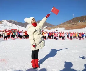 河北涞源  借雪飞扬