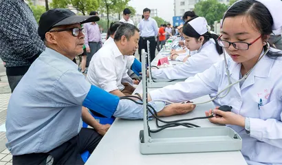 重预防，人民生命至上健康优先