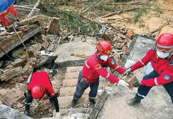 民间救援队，“负重”前行3