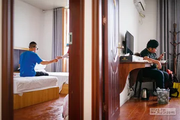 登顶珠峰之后：盲人张洪和他的未尽苦旅4